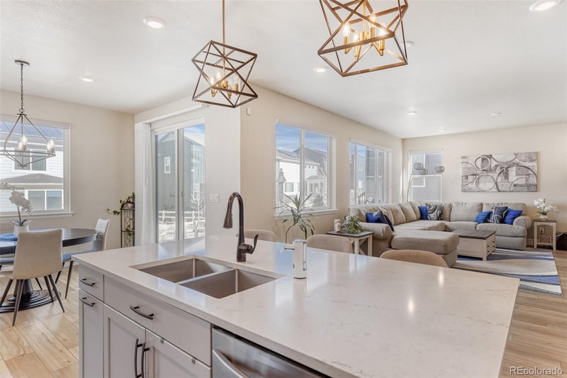 9857 Rosalee Peak St, Littleton, CO 80125