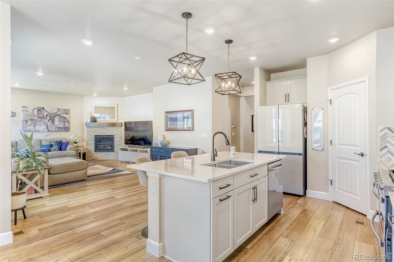 9857 Rosalee Peak St, Littleton, CO 80125