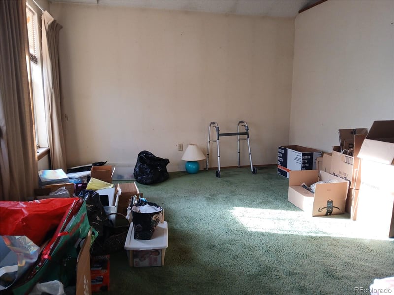 4852 Salida Ct, Aurora, CO 80015