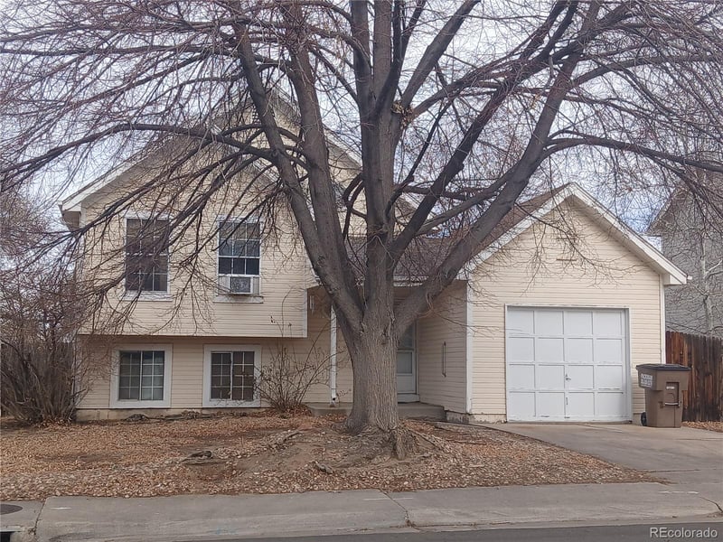 4852 Salida Ct, Aurora, CO 80015