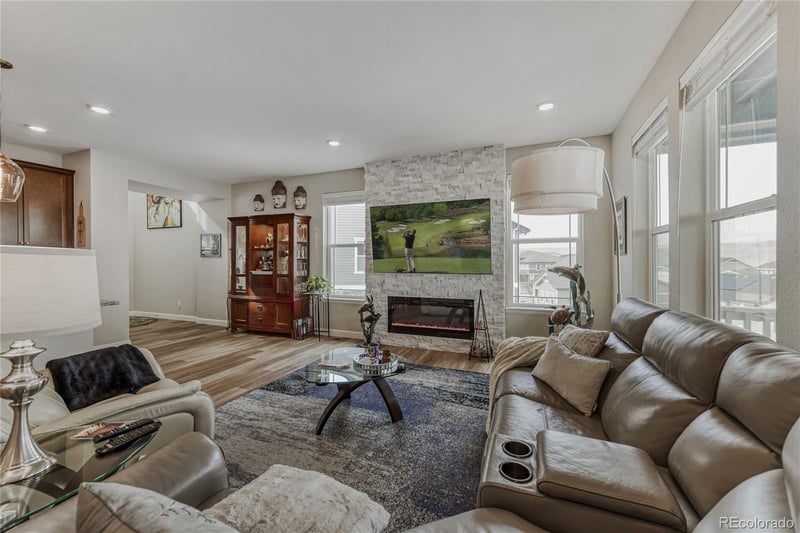 17213 93rd Pl, Arvada, CO 80007