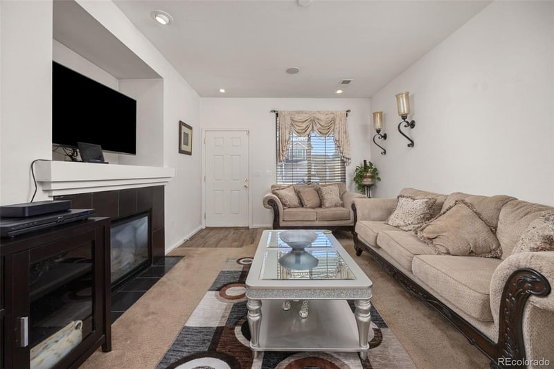 5541 Killarney Ct, Denver, CO 80249