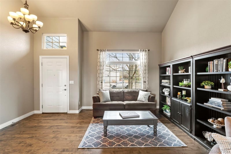 17340 70th Ave, Arvada, CO 80007