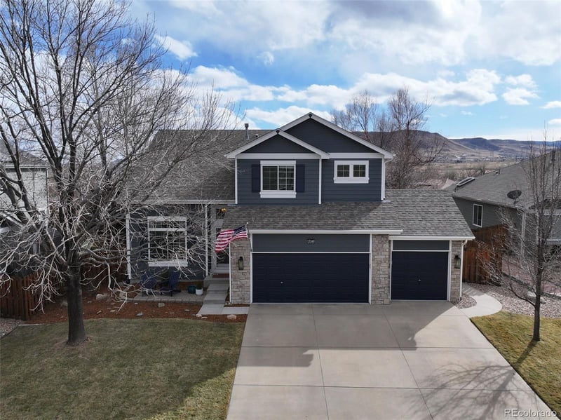 17340 70th Ave, Arvada, CO 80007