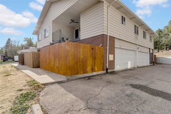 9884 Appletree Pl, Thornton, CO 80260