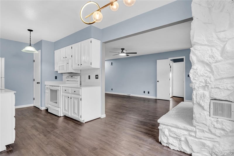 9884 Appletree Pl, Thornton, CO 80260