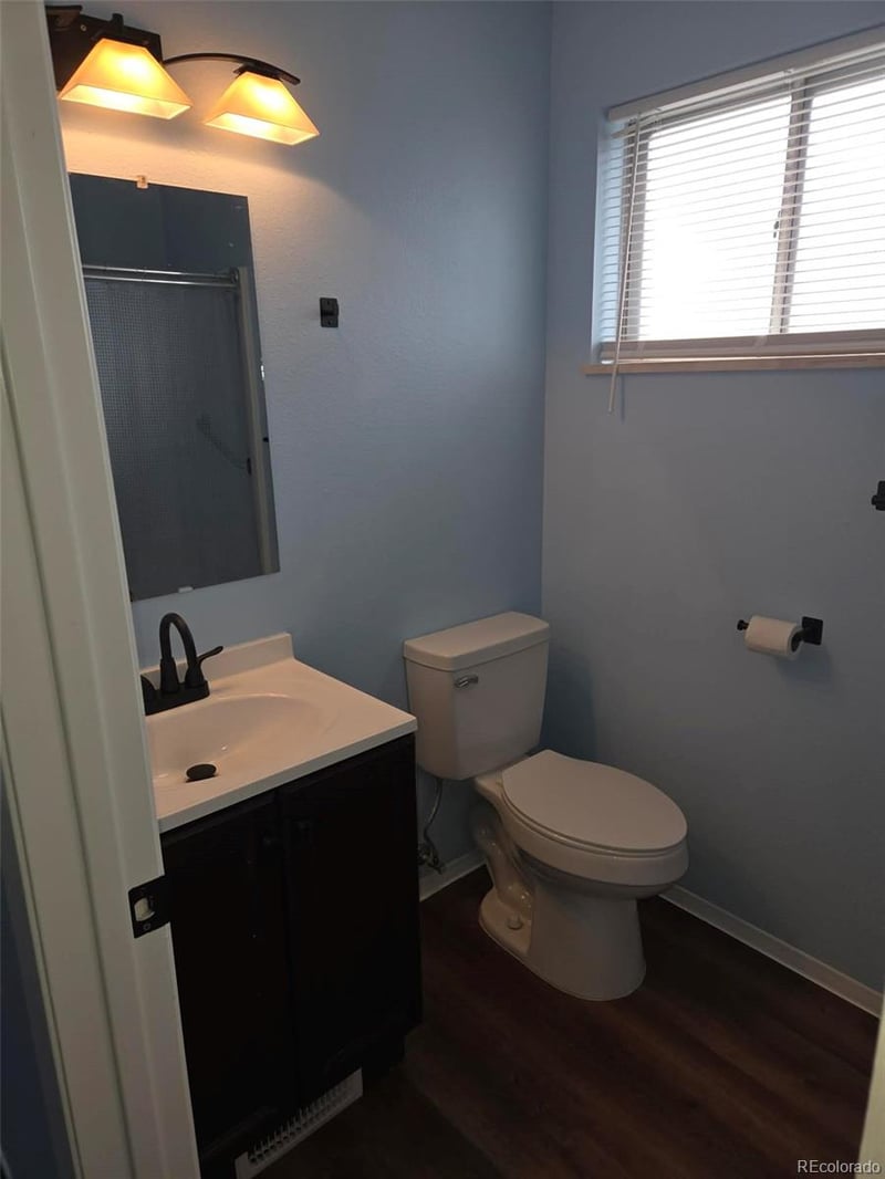 9884 Appletree Pl, Thornton, CO 80260