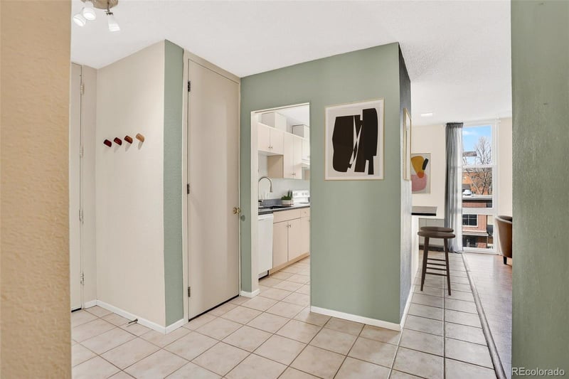 2500 York St #401, Denver, CO 80210