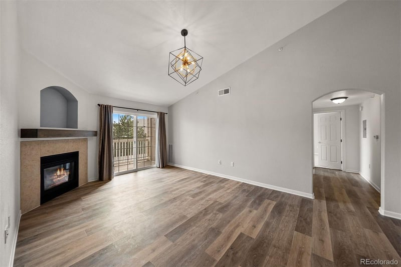 7440 Blackhawk St #306, Englewood, CO 80112