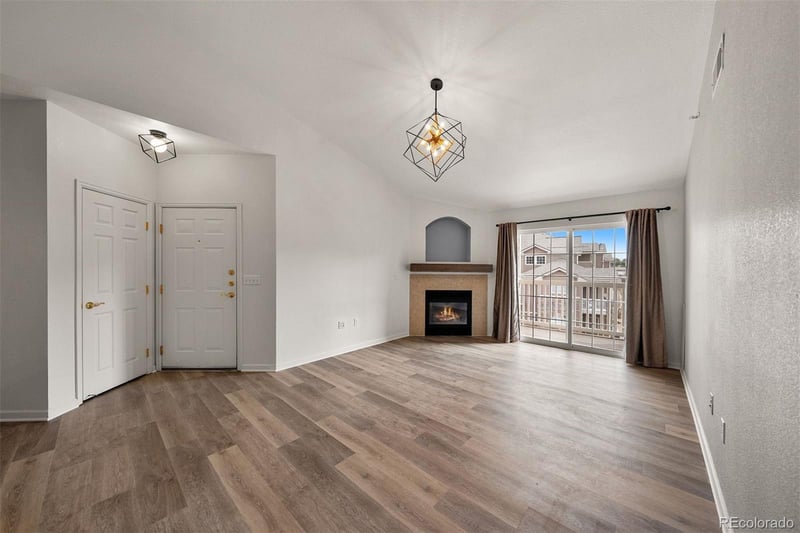 7440 Blackhawk St #306, Englewood, CO 80112