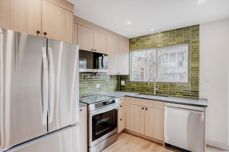 805 7th Ave #8, Denver, CO 80218