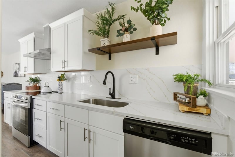 1960 Franklin St, Denver, CO 80210