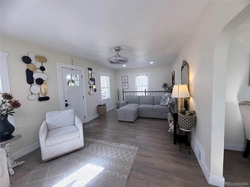 1960 Franklin St, Denver, CO 80210