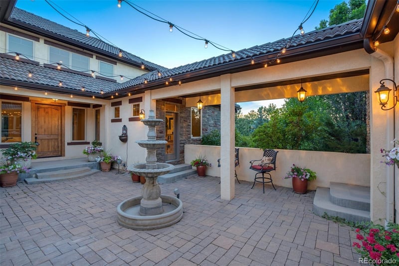 5085 Saxton Hollow Rd, Colorado Springs, CO 80908