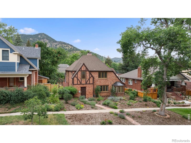 911 Lincoln Pl, Boulder, CO 80302