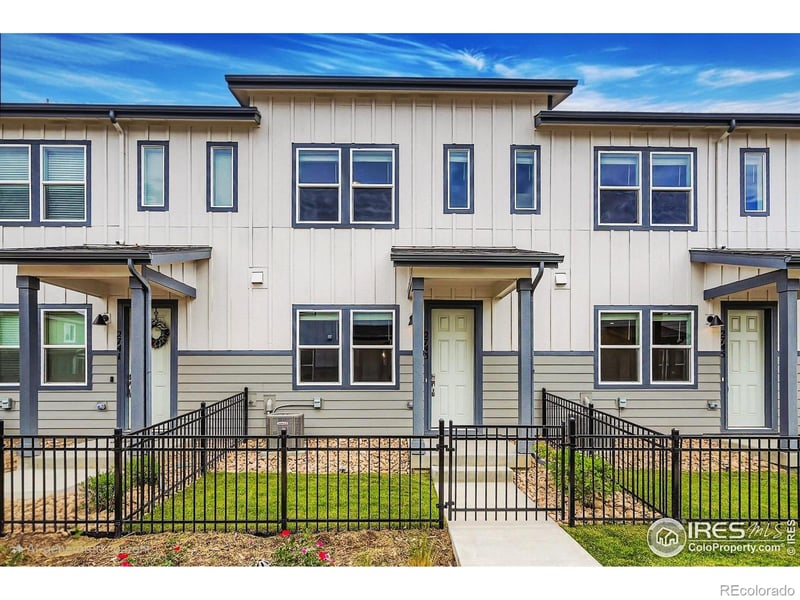 2803 Bear Springs Cir, Longmont, CO 80503