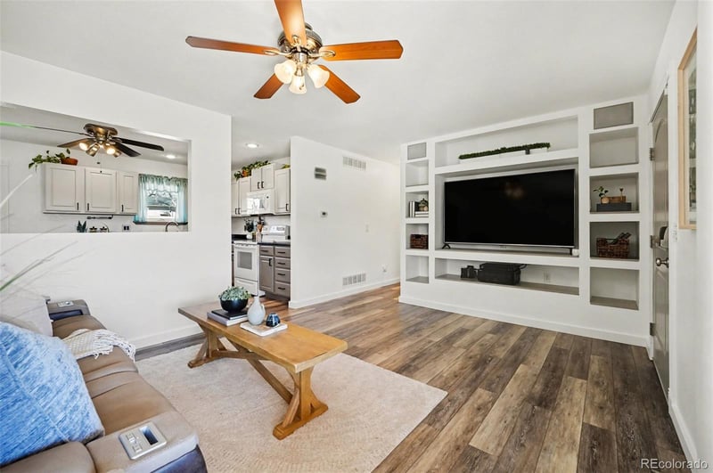 10621 Oak St, Westminster, CO 80021