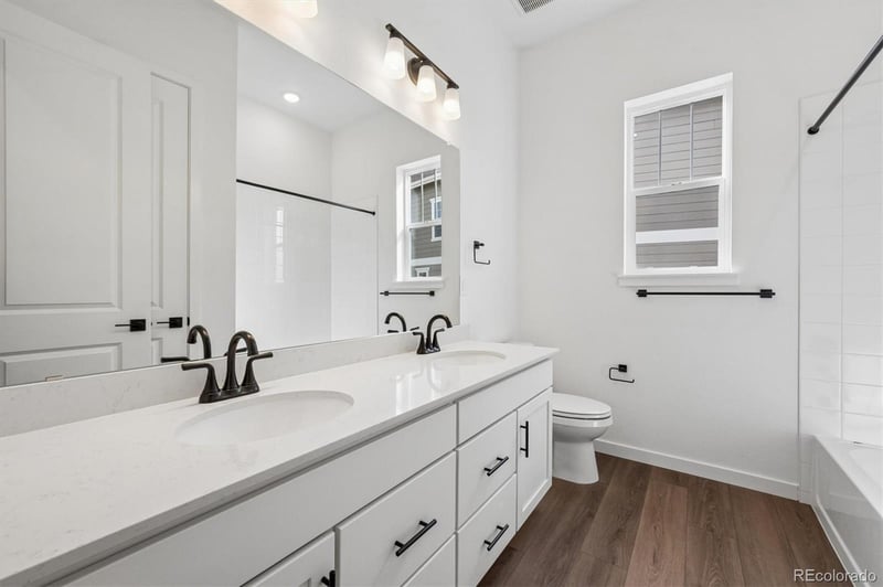 3851 N Haleyville St, Aurora, CO 80019