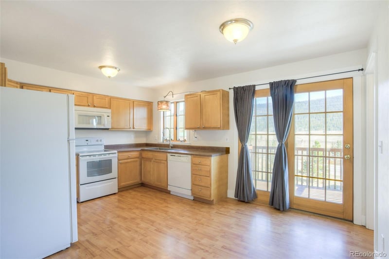 370 N Oak St, Alma, CO 80420