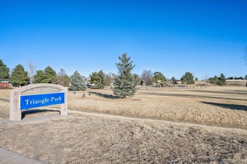 19682 Batavia Dr, Aurora, CO 80011