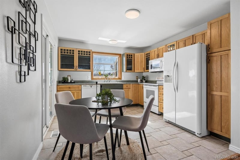 19682 Batavia Dr, Aurora, CO 80011