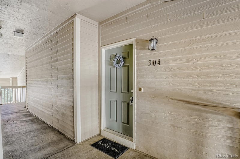 9692 Coco Cir #304, Littleton, CO 80128