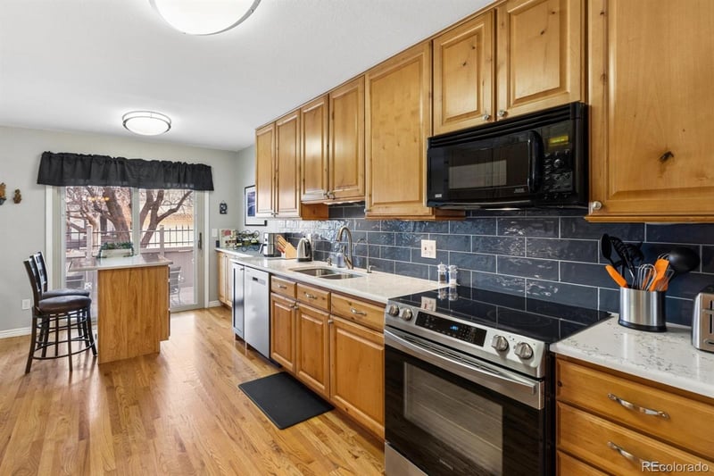 101 Upham Ct, Lakewood, CO 80226