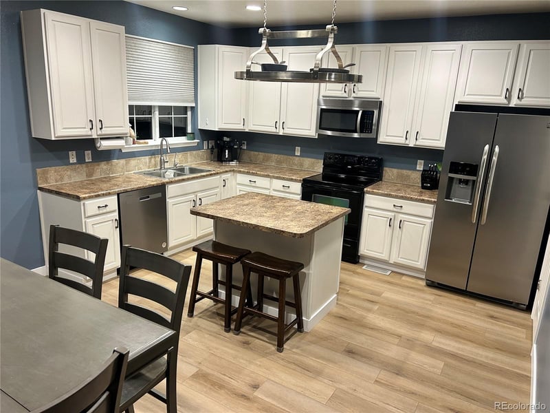 1424 Turnberry Dr, Castle Rock, CO 80104