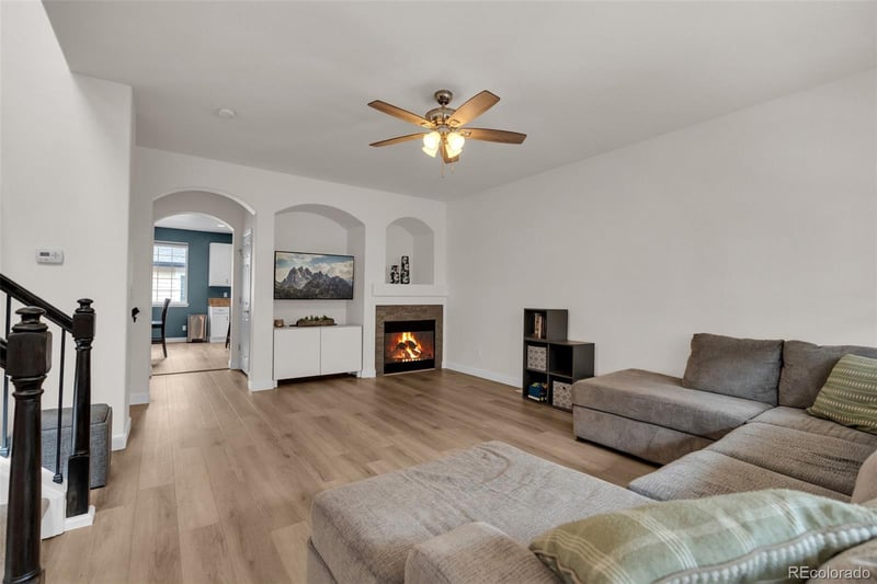 1424 Turnberry Dr, Castle Rock, CO 80104