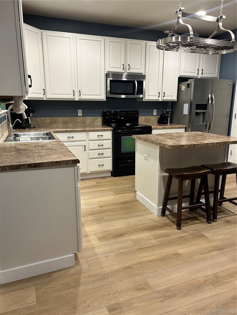 1424 Turnberry Dr, Castle Rock, CO 80104