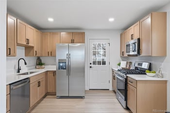 2280 Knox Ct, Denver, CO 80219