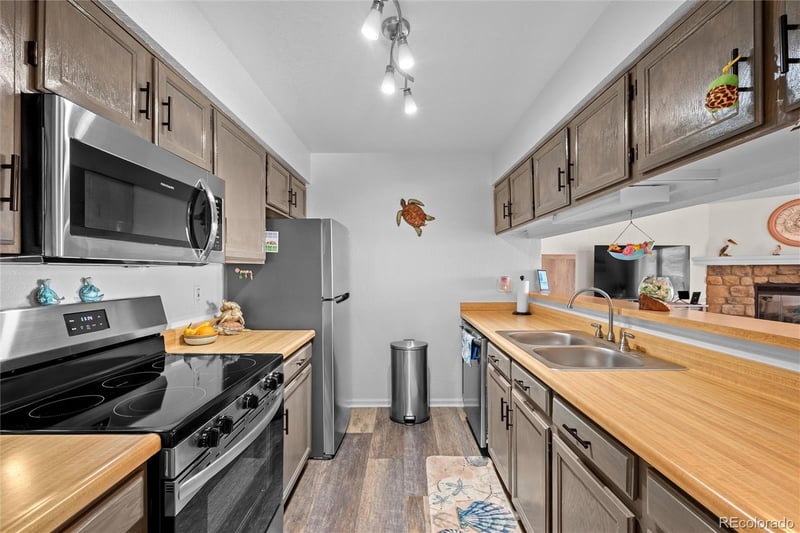 3600 Pierce St #106, Lakewood, CO 80235