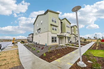 5421 Eaton Park Way, Aurora, CO 80019