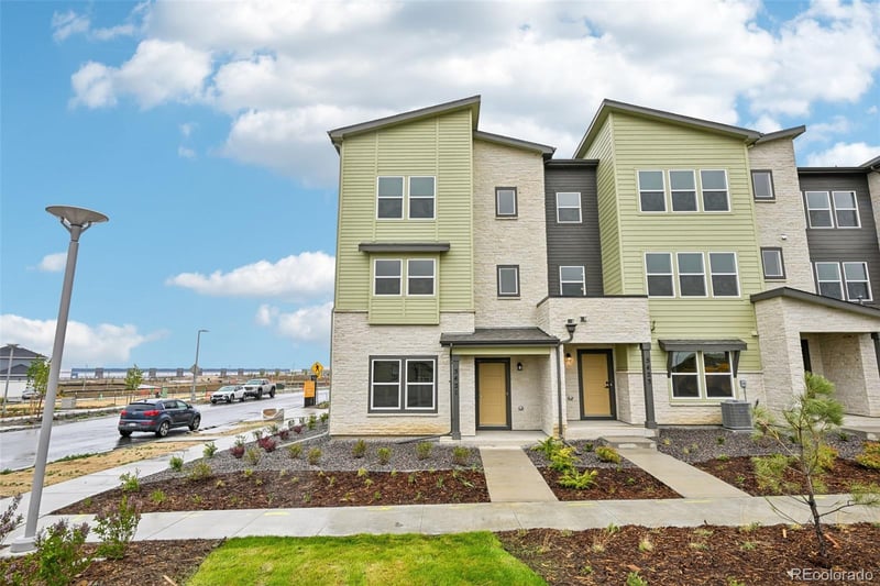 5421 Eaton Park Way, Aurora, CO 80019