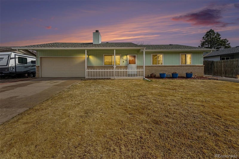 1118 Mobile St, Aurora, CO 80011