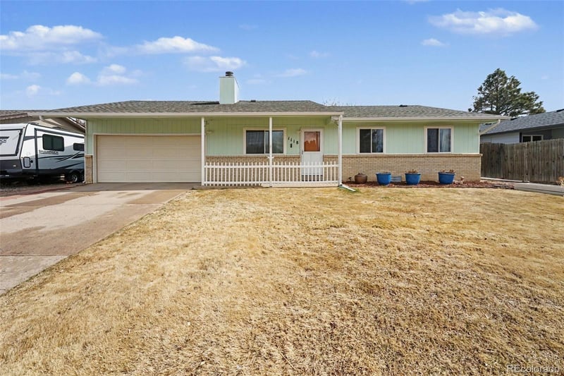 1118 Mobile St, Aurora, CO 80011