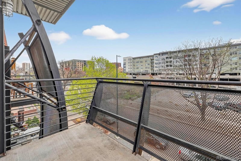 1336 N Logan St #401, Denver, CO 80203
