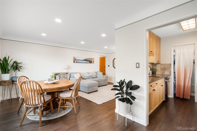 1175 Emerson St #211, Denver, CO 80218