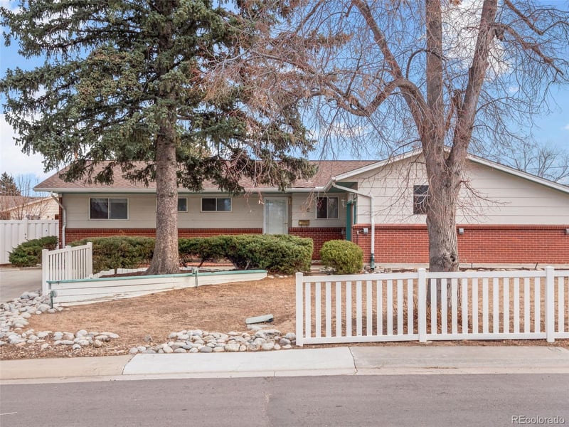 418 Wheeling Way, Aurora, CO 80012