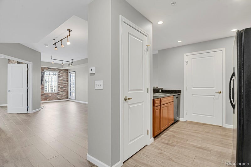 925 Lincoln St #8G, Denver, CO 80203