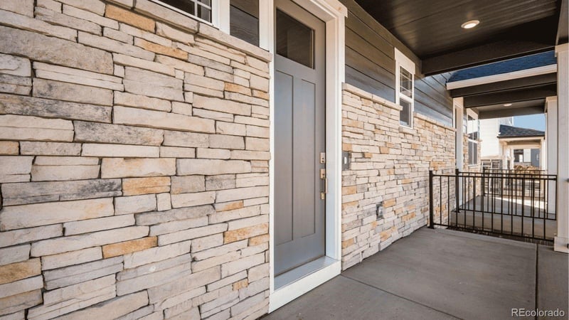 22534 6th Pl, Aurora, CO 80018