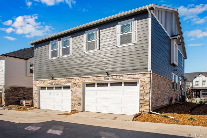 22534 6th Pl, Aurora, CO 80018