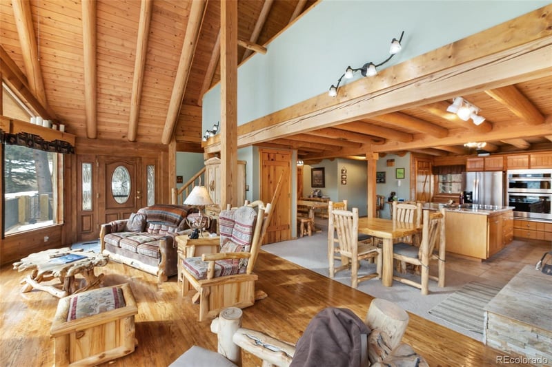 919 Matterhorn Dr, Florissant, CO 80816
