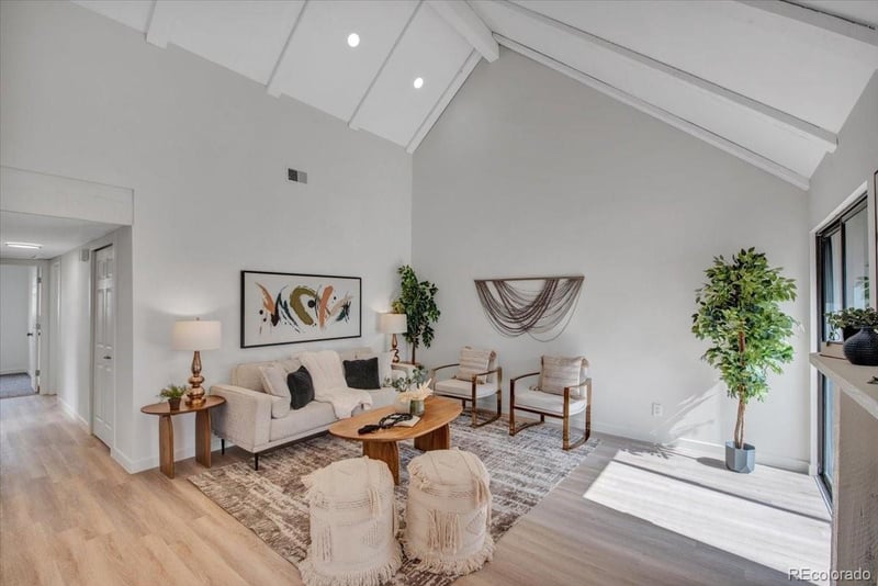 14483 Arizona Ave, Aurora, CO 80012