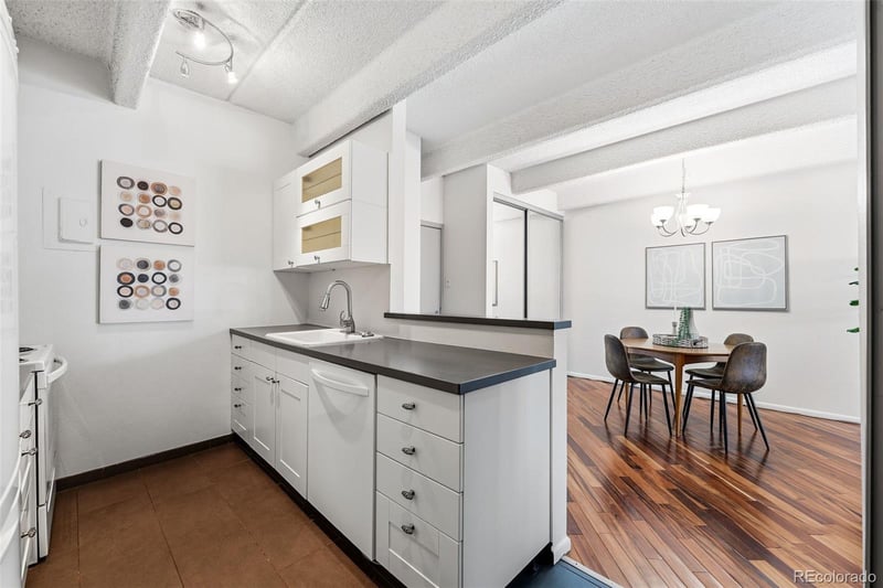 1888 Jackson St #203, Denver, CO 80210