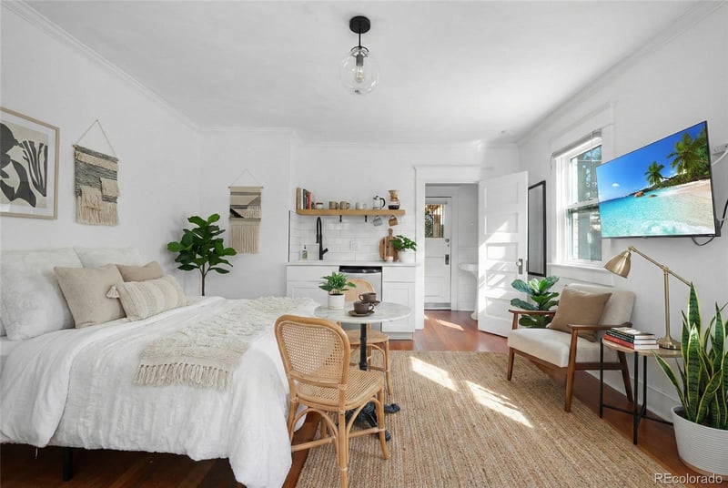 801 Harrison St, Denver, CO 80206