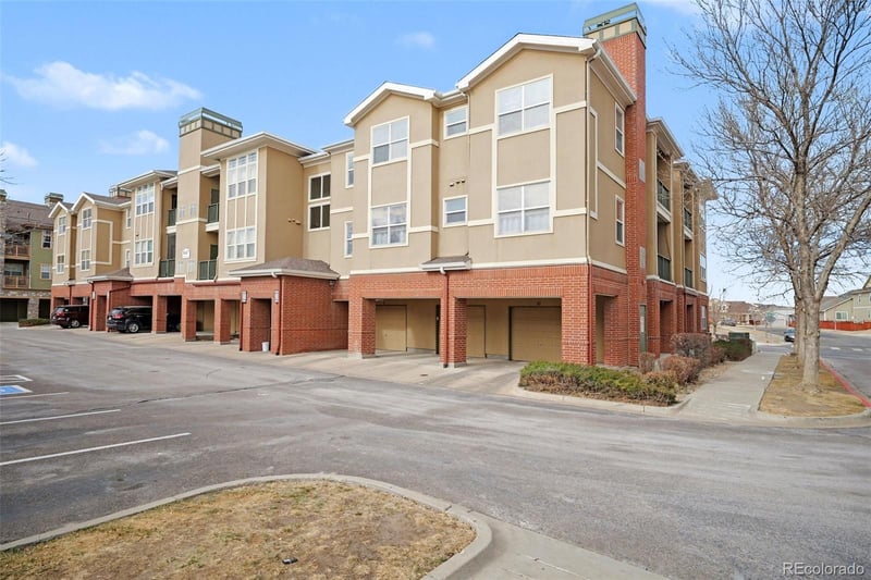 8467 Canyon Rim Cir #302, Englewood, CO 80112