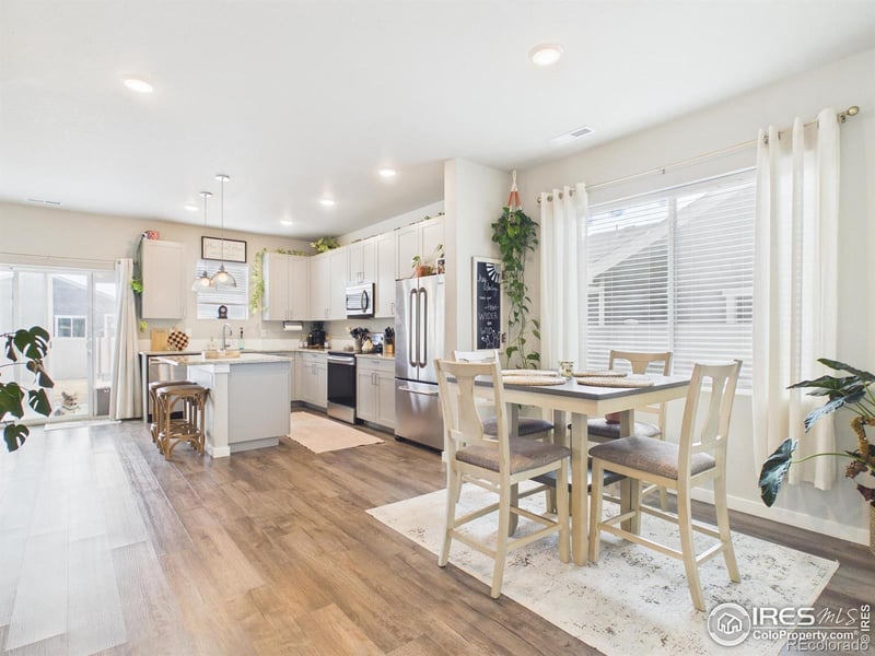 374 Pony Express Trl, Ault, CO 80610