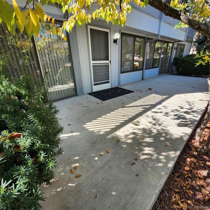 15087 Louisiana Dr #A, Aurora, CO 80012