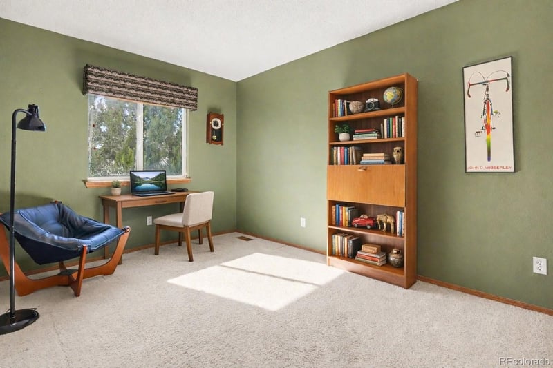 9439 Pendleton Dr, Highlands Ranch, CO 80126